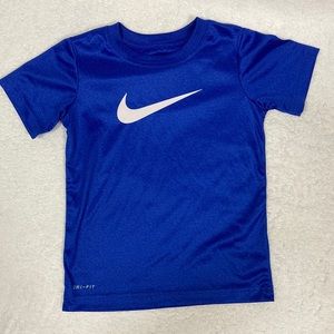 Nike dri fit royal blue white swish short sleeve tee 5/6